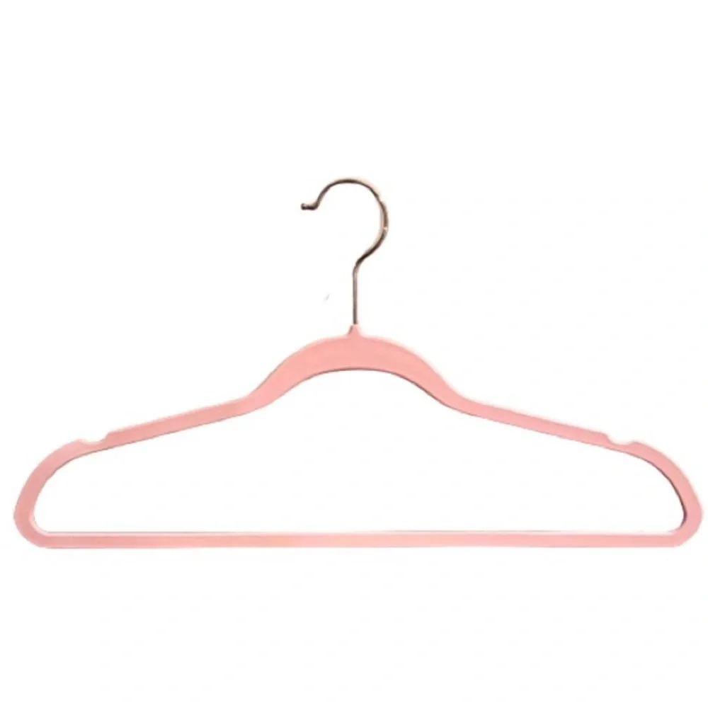 NWOT- Set of 20 Space Saver Plastic Hangers in Blush